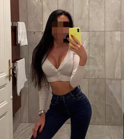 Carla, 27 ans, Saint-Georges-dOrques