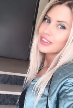 Josephine, 18 ans, Saint-Denis