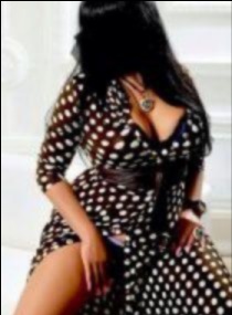 Penelope, 30 ans, Charbonnieres-les-Bains